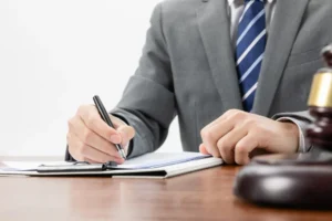 10 Powerful Reasons Why You Need a Lawyer's Expert Contract Review Before Signing